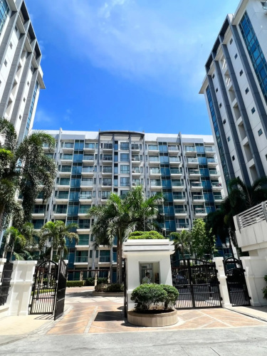 Studio at Resorts World Airport Area Prime Location