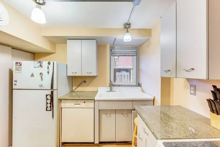 Walkable Studio in the Heart of Pittsburgh!