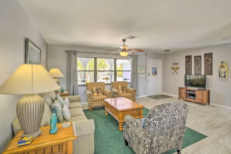 Heated Pool + Lanai: Matlacha Isles Getaway