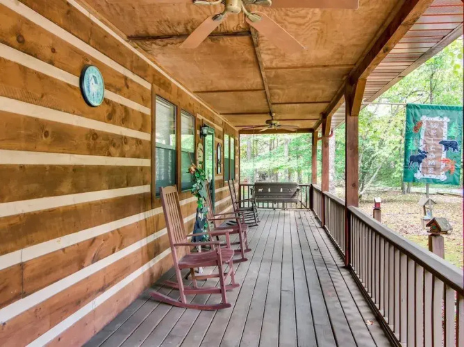 Smoky Hideaway
