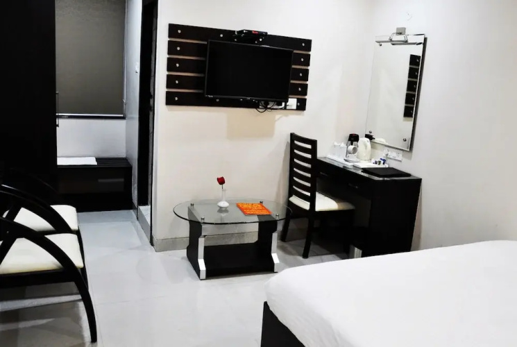 Hotel Savera