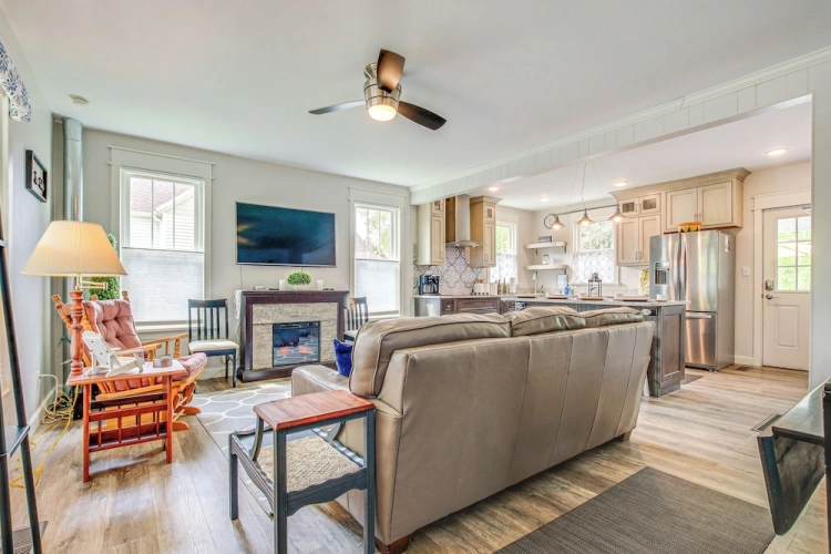 3 Bedrooms Cottage