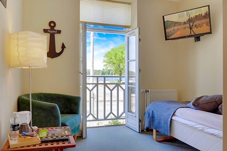 Standard Double room with balcony and with view