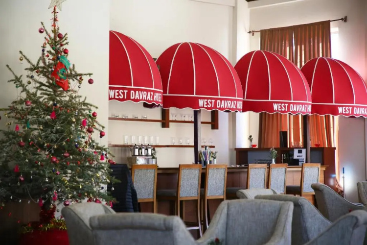West Davraz Hotel