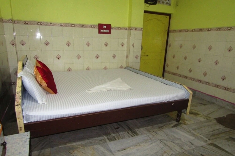 Deluxe Double room with city view