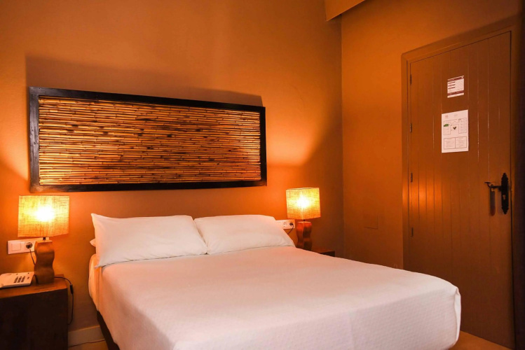 Chillout Hotel Tres Mares