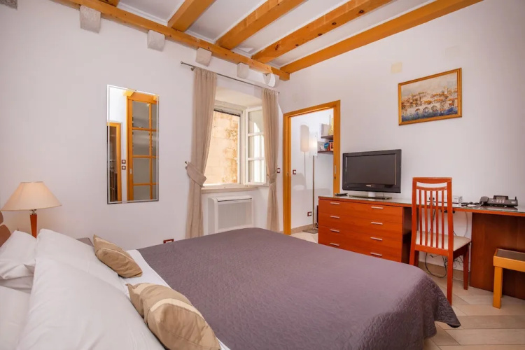 Apartments Espana