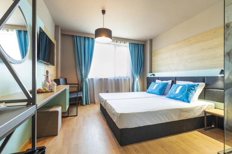Urban Hotel