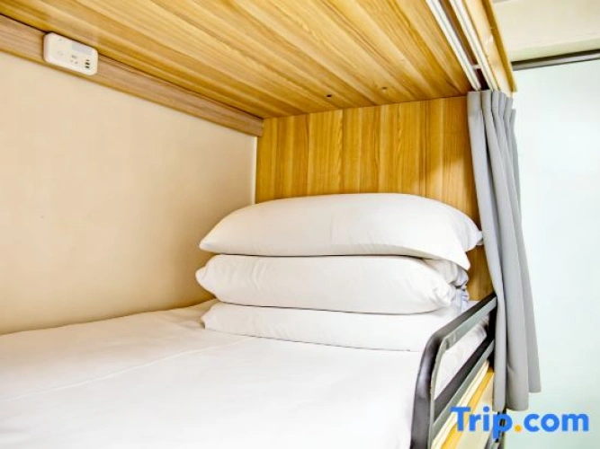 Bed in Dorm (female dorm)