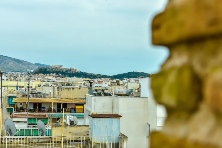 Colorful Apartment with View Acropolis