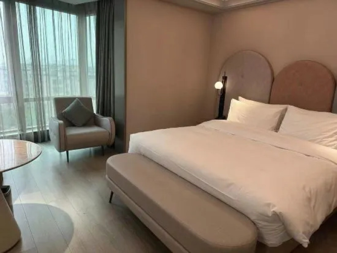 MERCURE NINGBO Eastern New City HOTEL