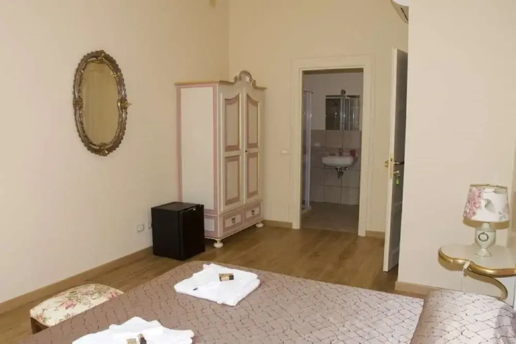 Comfort room