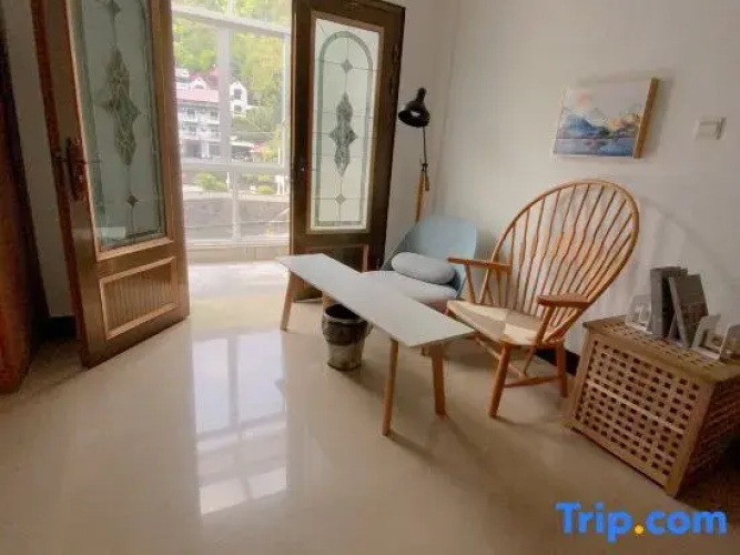 Zuiwenglou Homestay