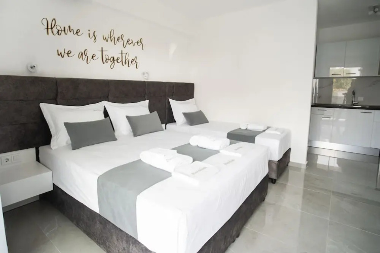 Aeonian Luxury Suites Asprovalta