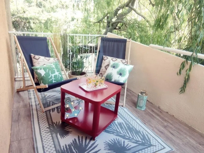2 Bedrooms Apartment