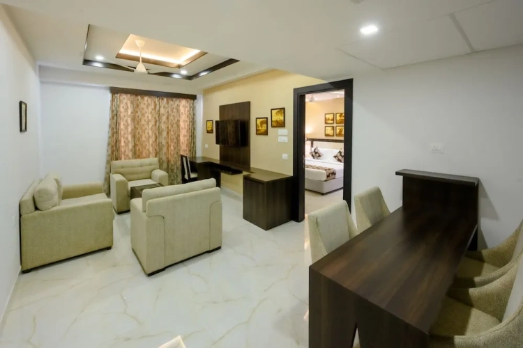 1 Bedroom Luxury Double Suite