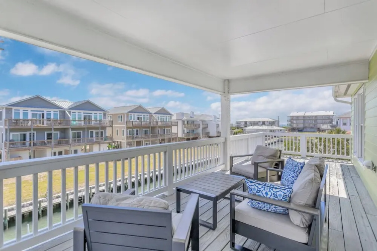 Driftwood by Topsail Realty