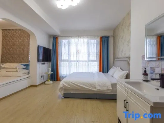 Deluxe Double Family Suite with partial sea view