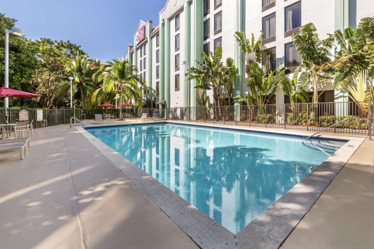 Best Western Plus Kendall Hotel & Suites photo 15