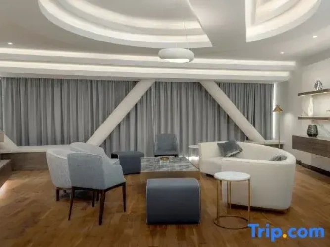 Royal Suite