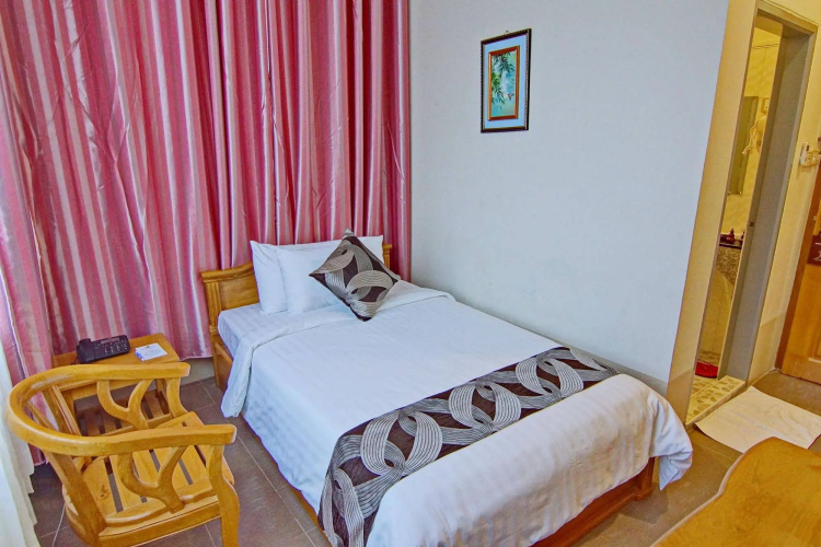 Triumph Hotel