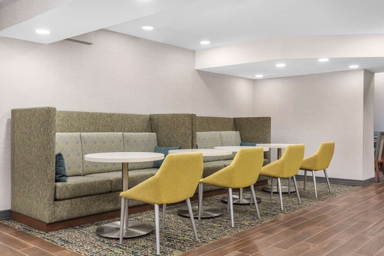 Hampton Inn & Suites by Hilton Toronto Downtown photo 32