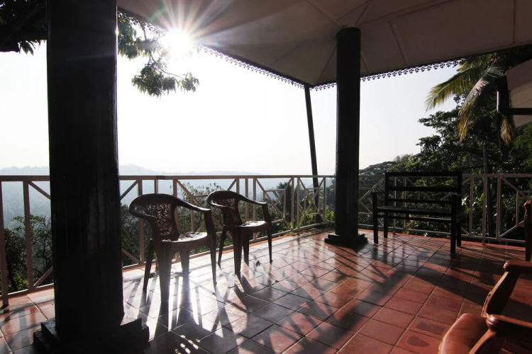 2in1 Kandy Hostel Homestay