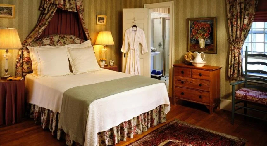 Home Hill Inn