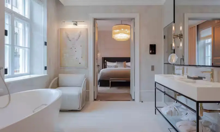 Double Suite