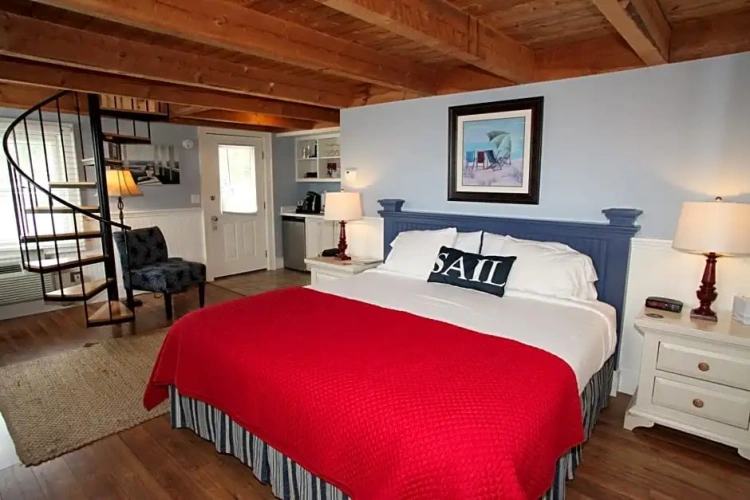 Deluxe Double Suite