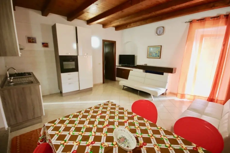 2 Bedrooms Cottage