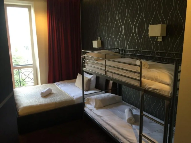 Standard Triple room with balcony