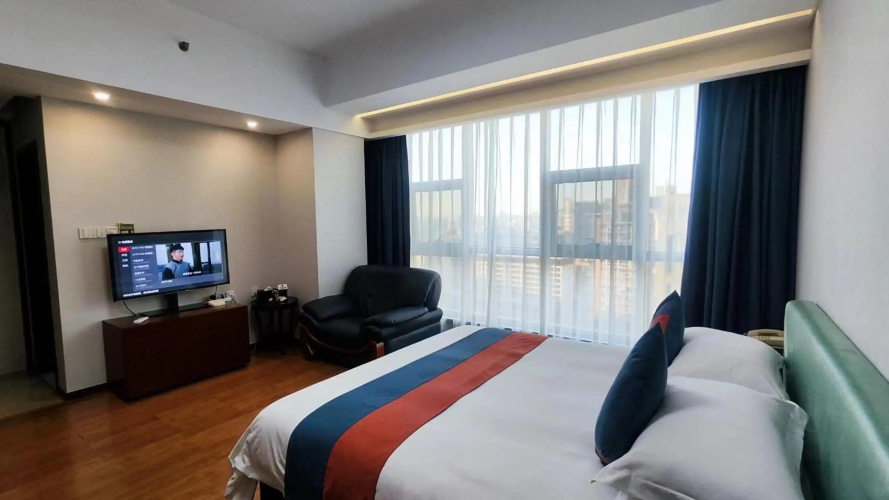 Eastern Golden Apartment