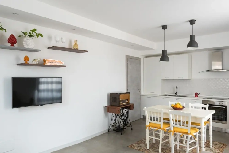 1 Bedroom Apartment