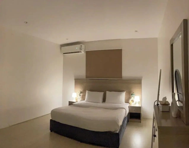 Deluxe Studio