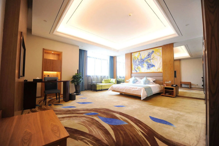 Ramada by Wyndham Taixing