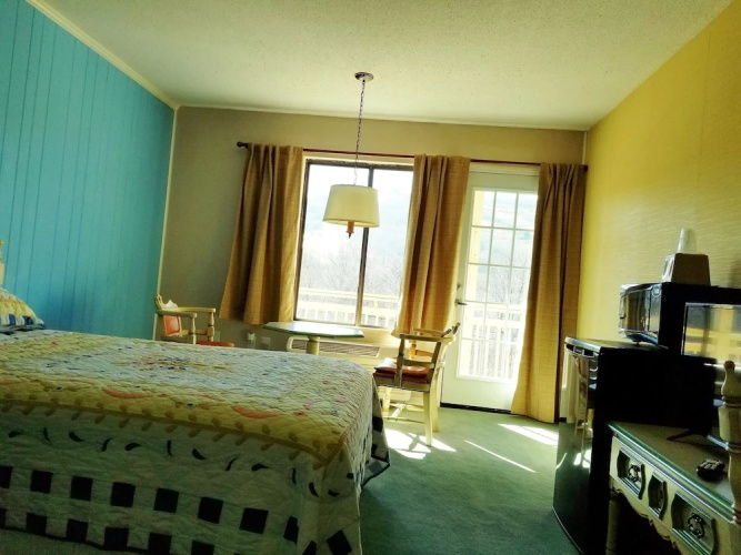 Beech Mountain Inns