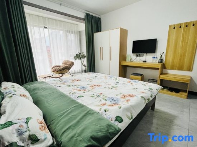 1 Bedroom Deluxe room with balcony
