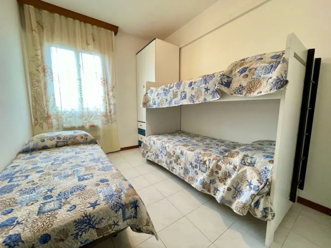Bright Apartment Close to the Beach