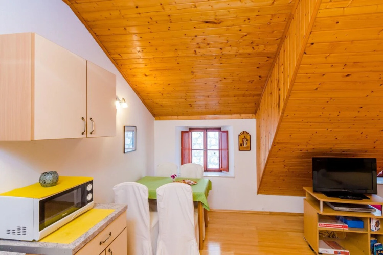 11 Stars Apartments