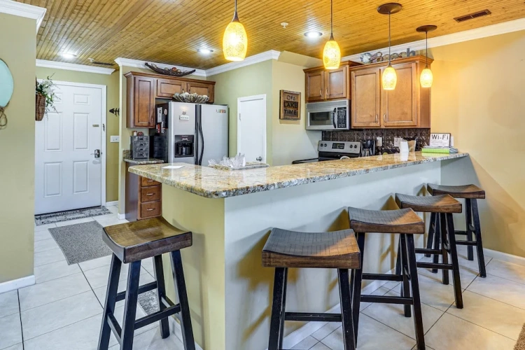 2 Bedrooms Apartment