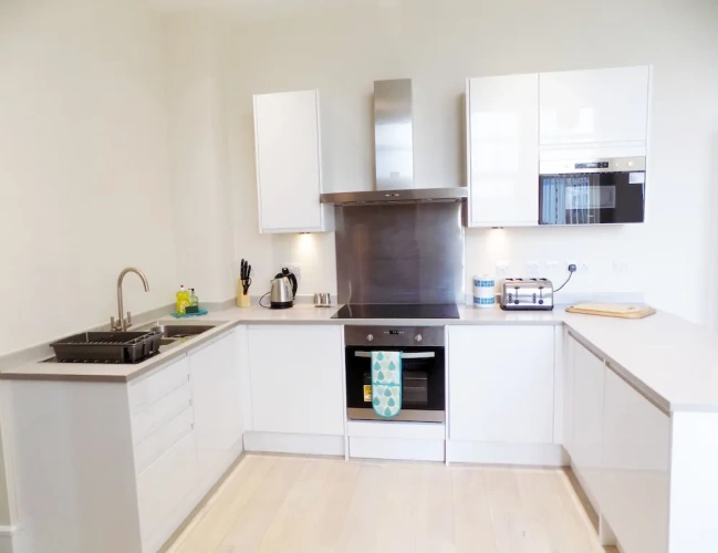 2 Bedrooms Apartment