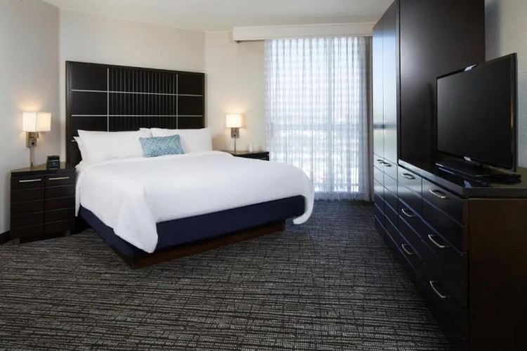 Executive Corner Double Suite