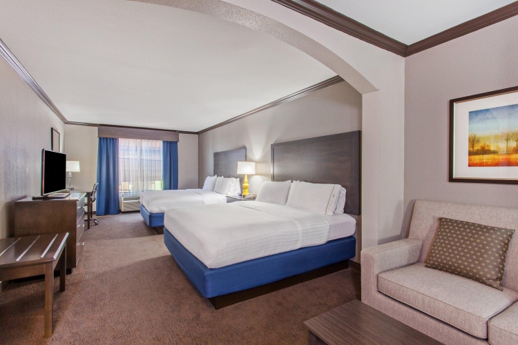 Quadruple Suite