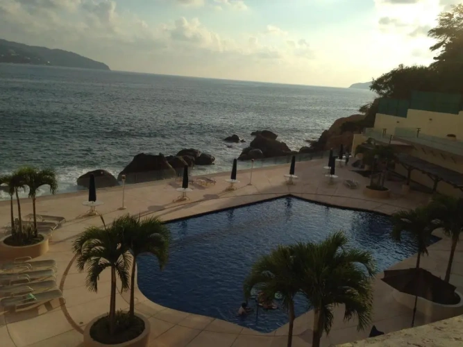 Studio with balcony and with sea view