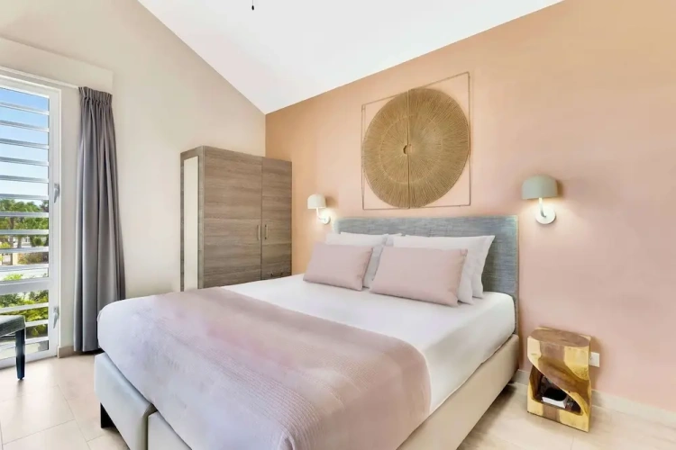 1 Bedroom Premium Double Apartment