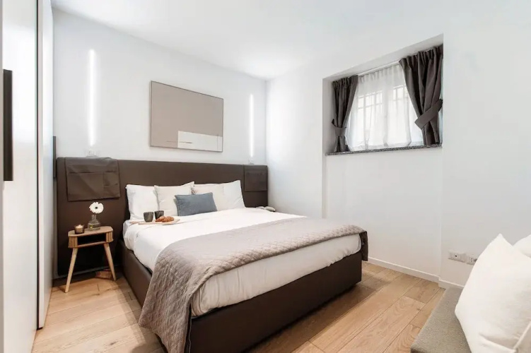 Rafael White Home
