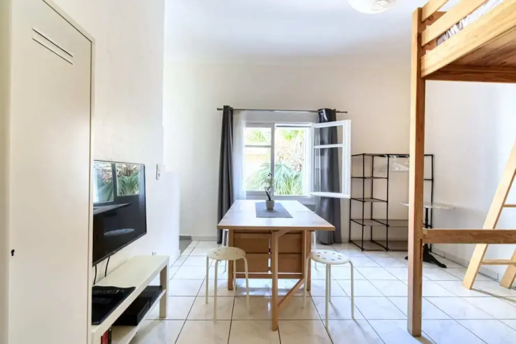 Chic Minimalist Studio - 2 Mins Walk From Palais!