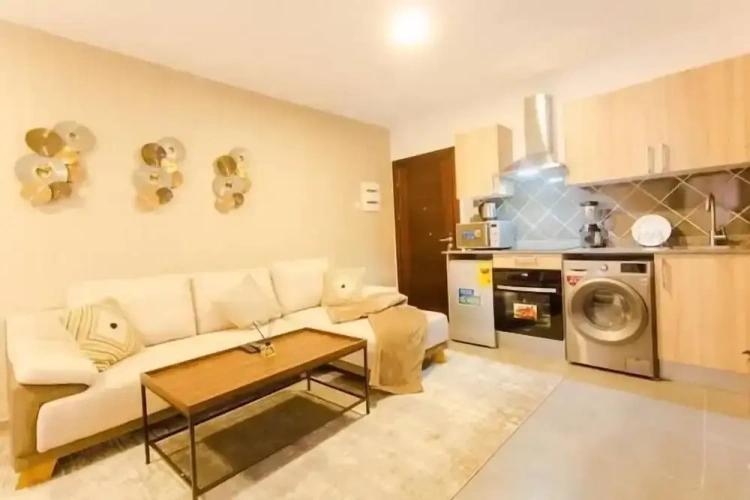 Deluxe Studio