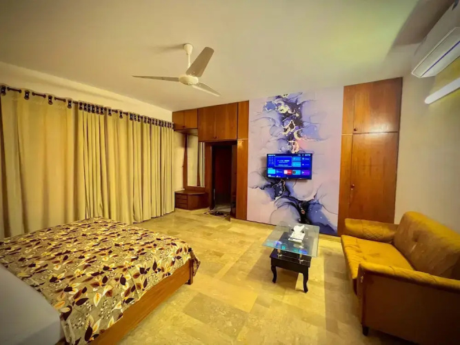 Hotel Imperial DHA